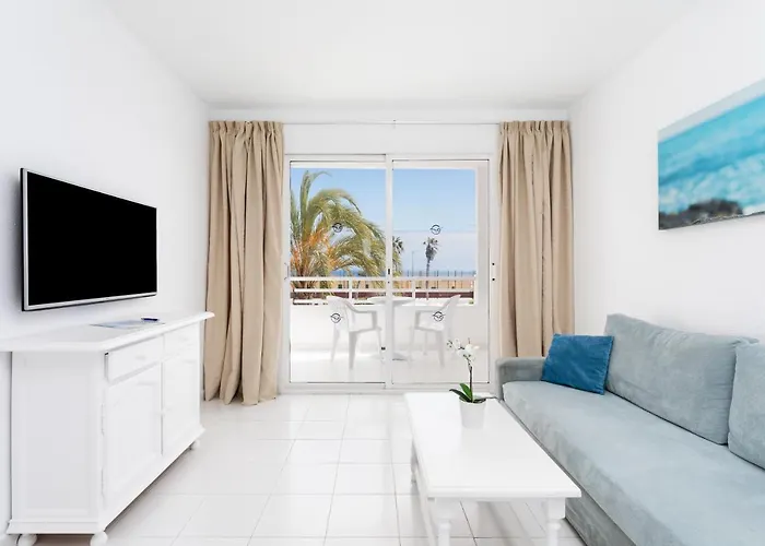 Globales Costa Tropical Hotel 3*