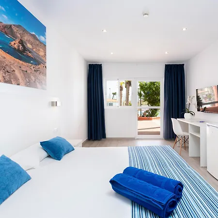 Globales Costa Tropical Hotel 3*